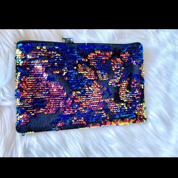 Handbags - *SOLD*Gorgeous Sequin Bag
